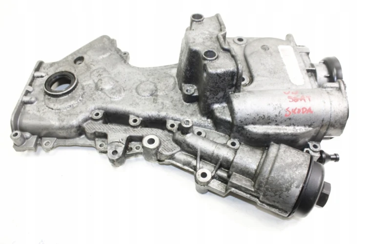 Obudowa rozrządu 1.4 1.6 FSI 03C109211E VW Audi Skoda Seat używana sprawna