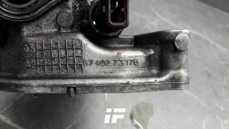 Obudowa filtra oleju BMW 6740273176 używana sprawna