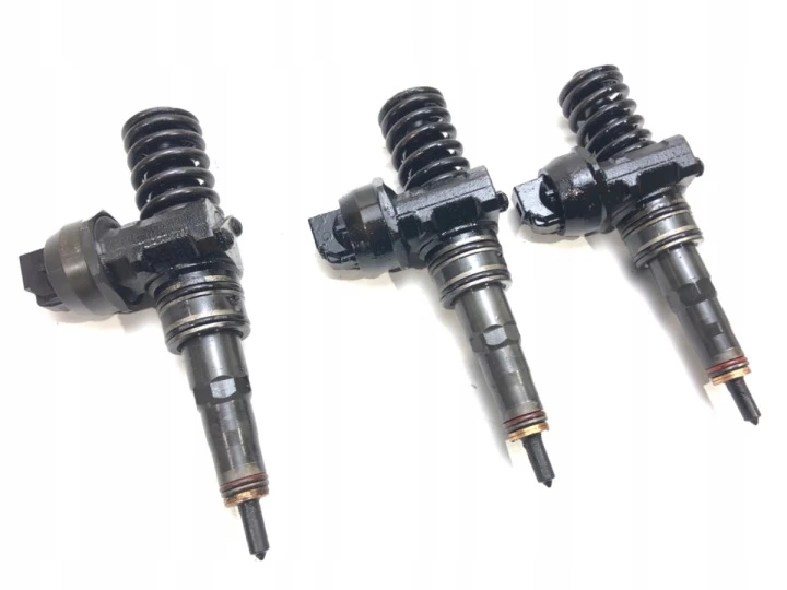 Volkswagen-OE-038130073BP-pompowtryskiwacz-Wersja-Europejska.jpg