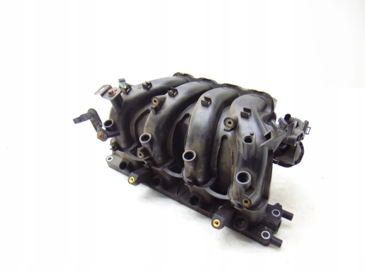 Kolektor ssący 1.6 16V 55559368 Opel używany sprawny