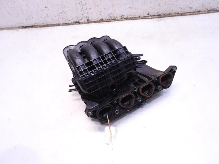 Kolektor ssący 1.4 16V 036129709JF Seat Ibiza IV VW Polo Skoda Fabia