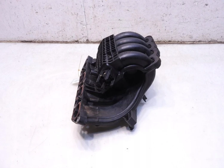 Kolektor ssący 1.4 16V 036129709JF Seat Ibiza IV VW Polo Skoda Fabia