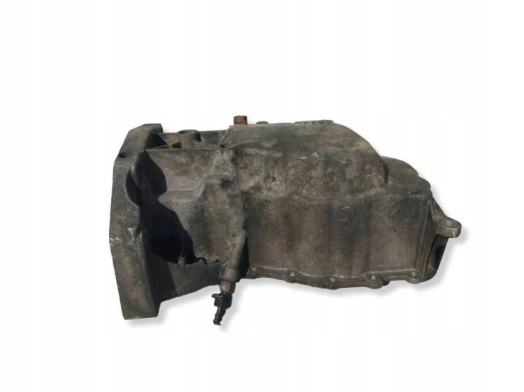 Miska olejowa 8200318813 Renault Dacia Nissan używana sprawna